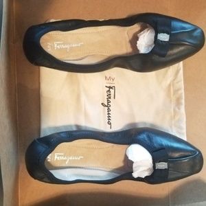 Salvatore Ferragamo Ballerina Flat Sz 9